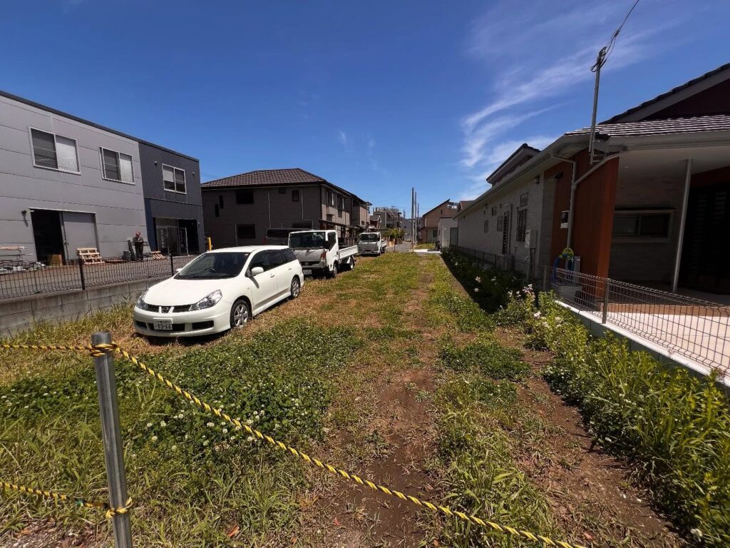 千葉市 事務所兼倉庫新築工事今回は千葉市中央区に現在の事務所が従業員で多くなってしまったので2棟目を建てたいというご要望でした！設計業務をを携わらせていただく物件です！プランが固まってきたのでここから確認申請業務です！また載せさせていただきます！⁡